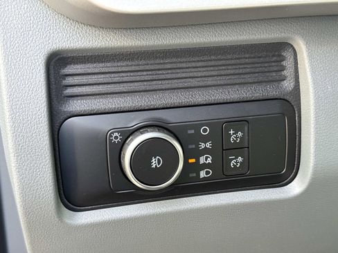 New 2026 Ford F550 4x4 Crew Cab image 28