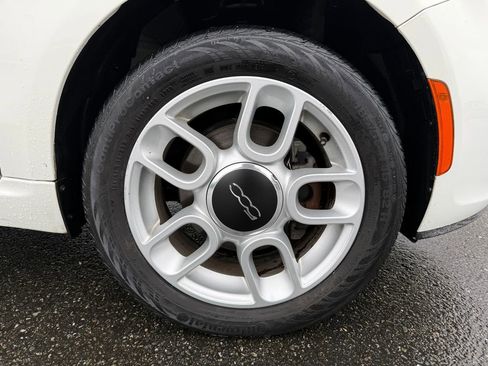 Used 2015 FIAT 500 Pop image 12