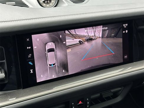 Used 2025 Porsche Cayenne Turbo image 27