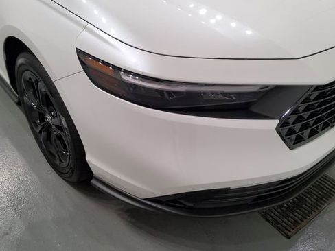 Certified 2025 Honda Accord SE image 11