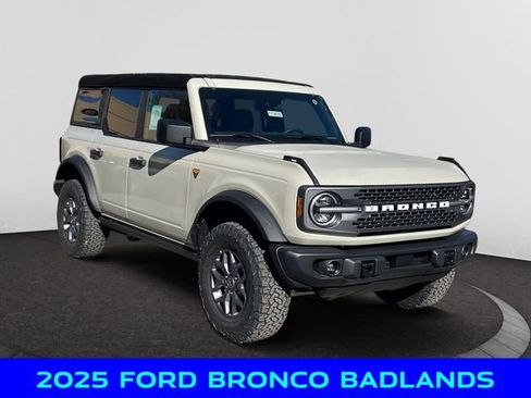 New 2025 Ford Bronco Badlands image 7