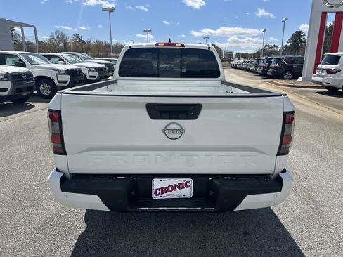 New 2025 Nissan Frontier SV image 6