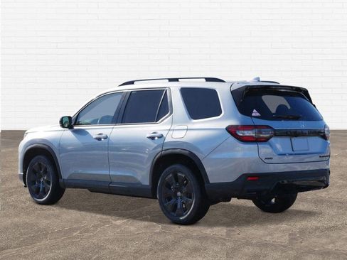 New 2026 Honda Pilot Black Edition image 4