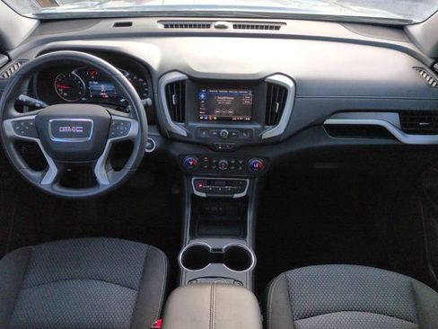 Used 2024 GMC Terrain SLE w/ Driver Convenience Package FWD image 15