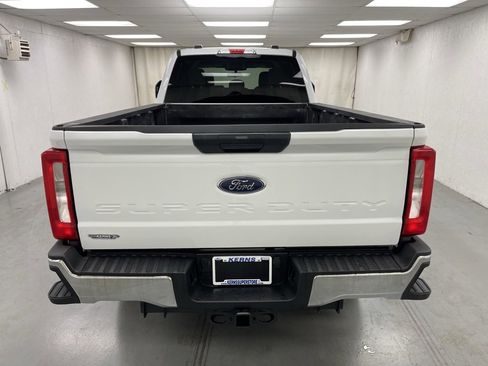 Used 2025 Ford F250 XLT image 4