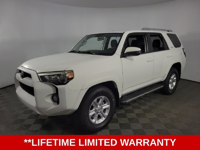 Used 2018 Toyota 4Runner SR5 RWD image 3