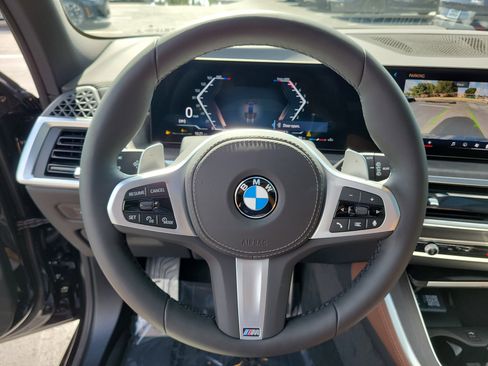 New 2026 BMW X5 xDrive40i w/ M Sport Package AWD/4WD image 22