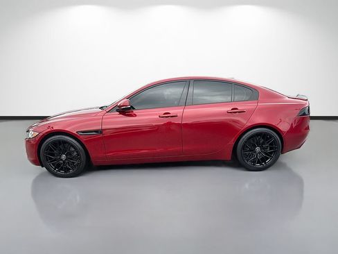 Used 2017 Jaguar XE Premium RWD image 6