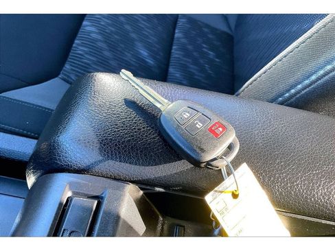 Used 2019 Toyota Tundra SR5 image 14