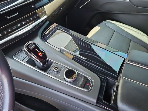 Certified 2023 Cadillac Escalade Sport w/ LPO, ONYX Package AWD/4WD image 23