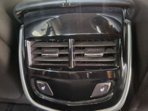 Used 2014 Cadillac XTS Luxury image 39