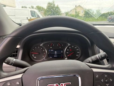 Used 2023 GMC Acadia SLE w/ Driver Convenience Package AWD/4WD image 17