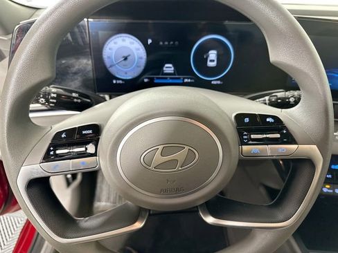 Used 2024 Hyundai Elantra SEL image 20