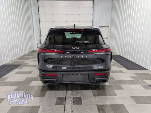 Used 2025 INFINITI QX60 Luxe AWD/4WD image 3