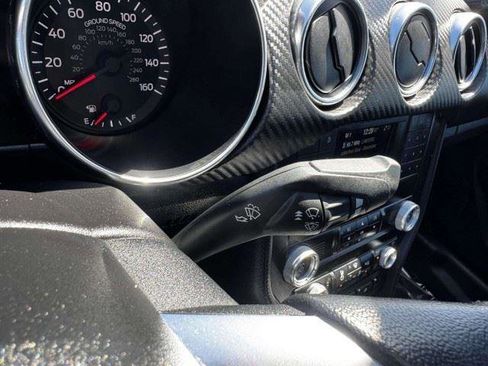 Used 2021 Ford Mustang Coupe RWD image 22