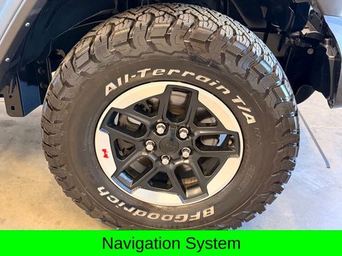 Used 2022 Jeep Wrangler Unlimited Rubicon w/ LED Lighting Group AWD/4WD image 2