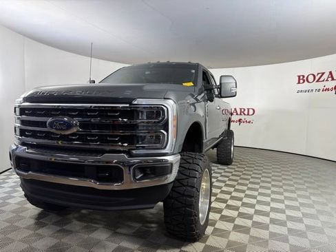 Used 2023 Ford F350 Lariat AWD/4WD image 4