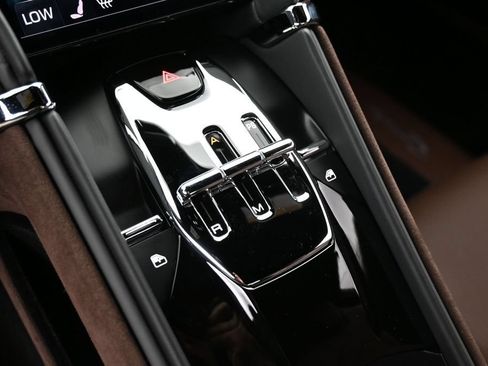 Used 2024 Ferrari Roma RWD image 21