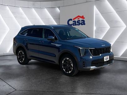 Certified 2025 Kia Sorento S w/ Panoramic Sunroof Package