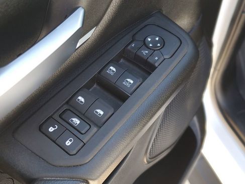 Used 2025 RAM 1500 Lone Star image 19