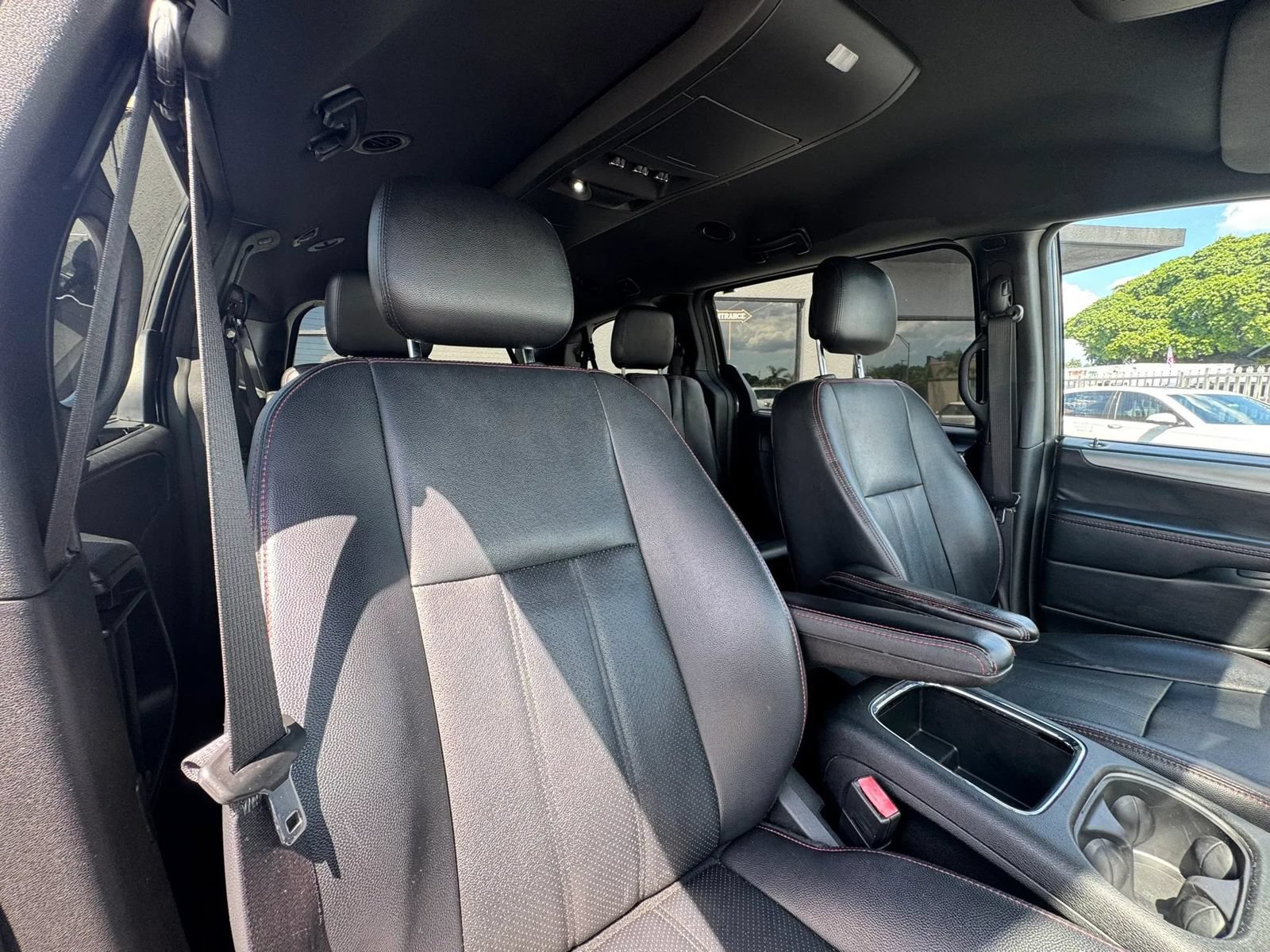 Used 2019 Dodge Grand Caravan GT FWD image 22