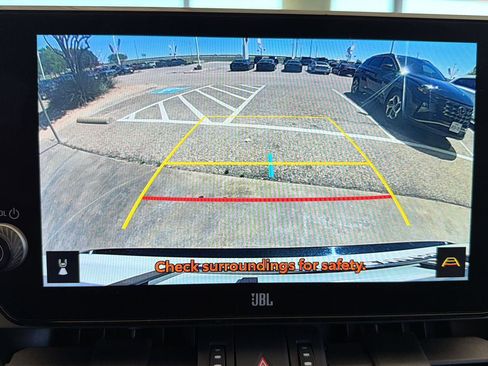 Used 2025 Toyota RAV4 XSE AWD/4WD image 31