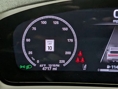 Certified 2025 Porsche Cayenne Turbo GT AWD/4WD image 32