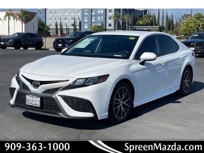 Used 2021 Toyota Camry SE w/ Carpet Mat Package (TMS)