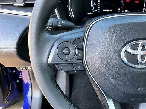 Certified 2024 Toyota Corolla Cross XLE image 23