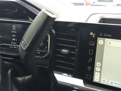 Used 2024 GMC Sierra 1500 SLT image 32