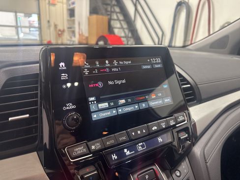 Used 2024 Honda Odyssey EX-L image 23