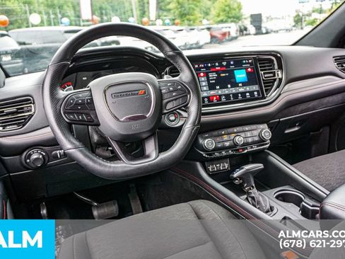 Used 2025 Dodge Durango GT RWD image 29
