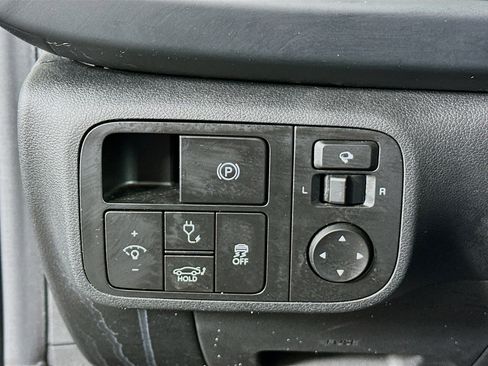 Used 2023 Hyundai Ioniq 6 Limited image 17