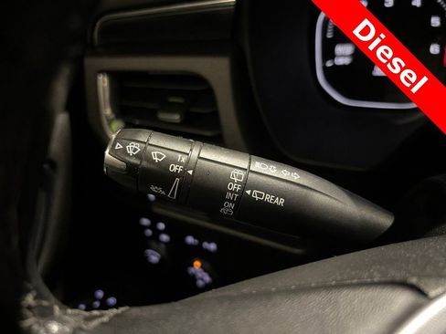 Used 2021 GMC Yukon SLT image 37