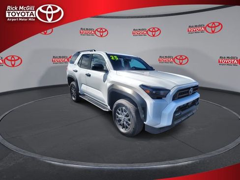 Used 2025 Toyota 4Runner TRD Sport image 2