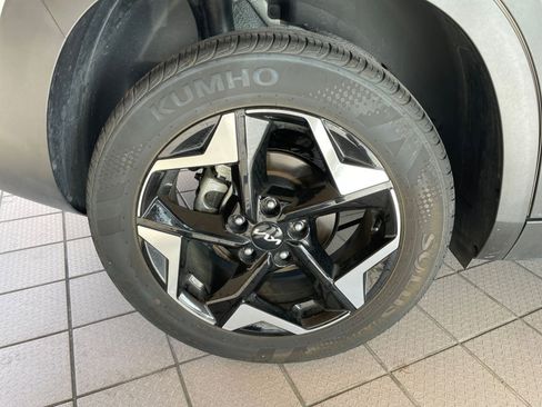 Used 2025 Kia Seltos S image 30