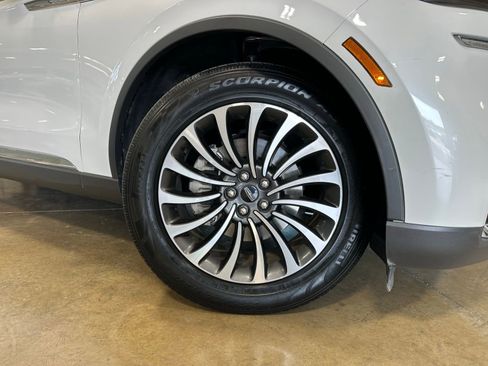 Used 2022 Lincoln Aviator Reserve w/ Class IV Trailer Tow Package image 10