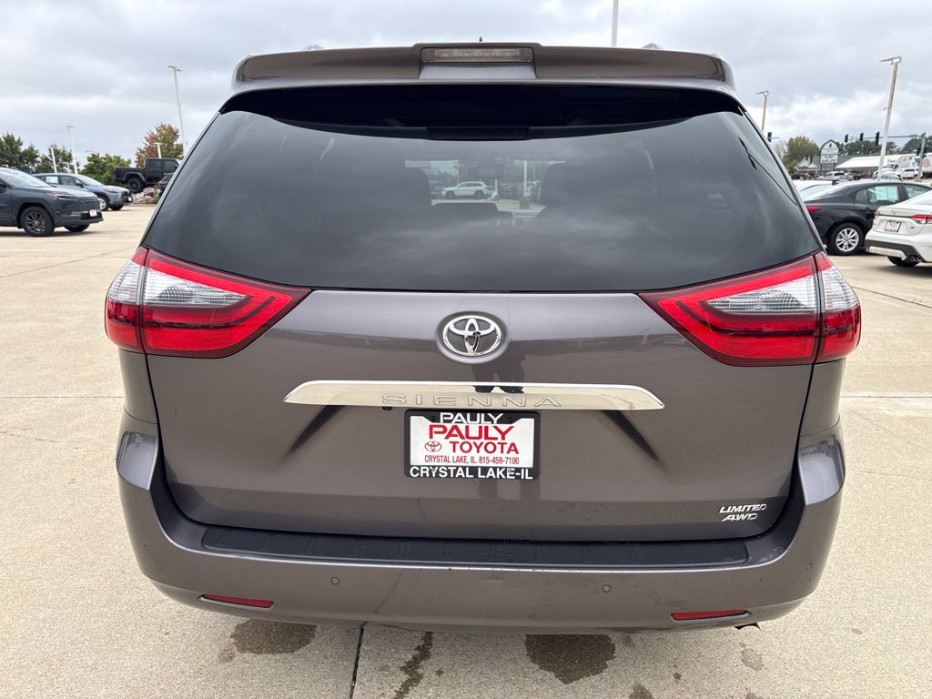 Used 2020 Toyota Sienna Limited Premium AWD/4WD image 4