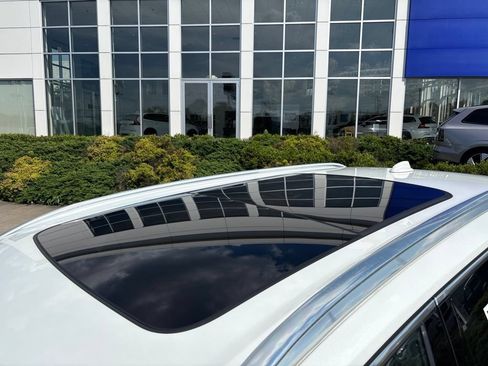 Certified 2024 Volvo XC90 B6 Ultimate w/ Lounge Package AWD/4WD image 10