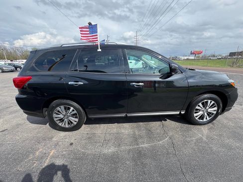 Used 2020 Nissan Pathfinder S image 5