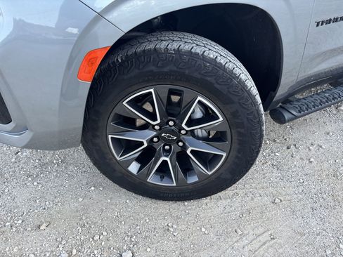 Used 2024 Chevrolet Tahoe Z71 w/ Luxury Package image 13