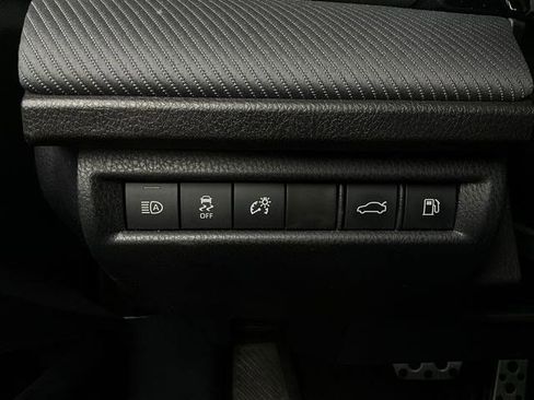 Used 2025 Toyota Camry SE FWD image 22