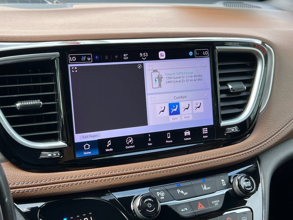 Used 2021 Chrysler Pacifica Limited w/ Uconnect Theater Family Group FWD image 40