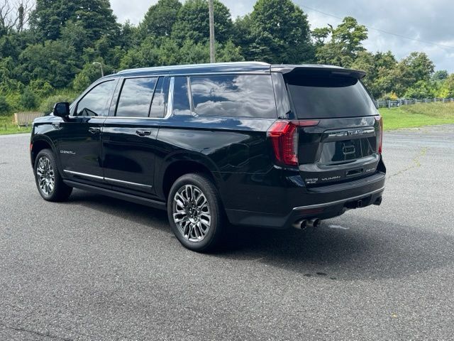 Used 2023 GMC Yukon XL Denali Ultimate AWD/4WD image 5