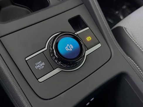 New 2026 Volkswagen Tiguan SE R-Line FWD image 41