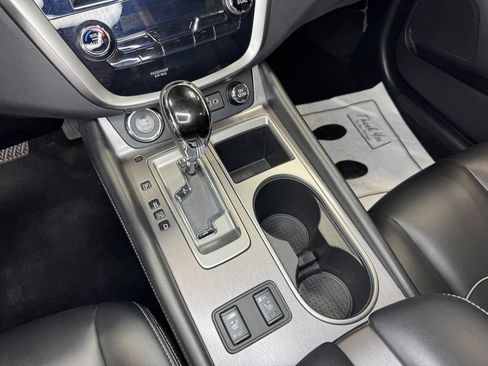 Used 2024 Nissan Murano SV AWD/4WD image 20