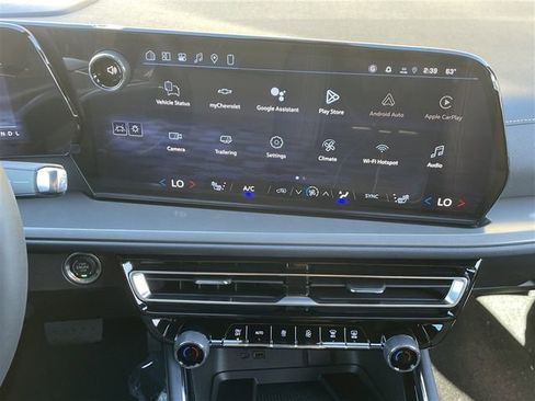 New 2026 Chevrolet Traverse LT image 11