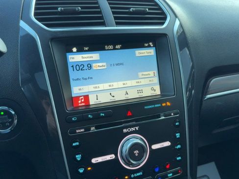 Used 2018 Ford Explorer Limited w/ Equipment Group 301A image 19