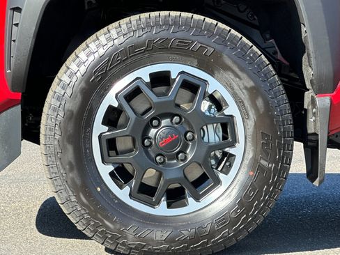 New 2025 Toyota Tacoma TRD Off-Road image 23