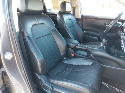 Certified 2023 Honda HR-V EX-L image 10